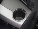 ◆ドリンクホルダー◆手の届きやすい場所にドリンクホルダーがあり、とても便利です。