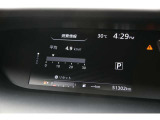 ★スピードメーターでは一目でガソリン残量、時間、外気温がわかりま★ディスプレイ◆7インチのカラー画面に、ドライバーが必要とする様々な情報を表示してくれます!す
