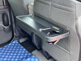 [パーソナルテーブル]運転席と助手席のシートバックに折り畳み式のテーブル♪ドライブを楽しくします☆