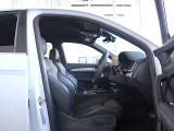 ●S-lineではお車のスポーティな個性をさらに際立てます。インテリアの上質なディティールが魅力をさらに演出します。
