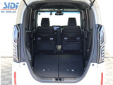 『1台』のお車に対して、3名体制で日々議論を重ね仕入れを行っております。