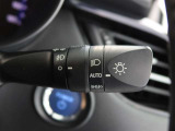 周囲が暗くなると自動でヘッドライトを点灯するオートライト機能付き。周囲が明るくなると自動で消灯します。
