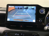 バックガイドモニターで、後方を確認しながら安心して駐車することができます。運転初心者も熟練者も必須の機能ですよ!
