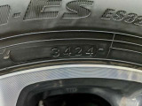 【アルミホイール】デザイン性が大事ですが、スチールホイルに比べアルミは軽量ですので、燃費や走りにも影響します。
