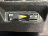いまや快適なカーライフに欠かせないETCが付いています。