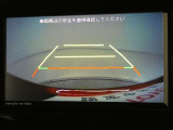 バックガイドモニターで、後方を確認しながら安心して駐車することができます。運転初心者も熟練者も必須の機能ですよ!