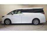 安心の納車前整備を実施します。その際にエンジンオイル、オイルエレメント、ワイパーゴムを交換いたします。