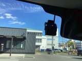 もう無くてはならない、ドライブレコーダーが搭載済みです!あおり運転等の抑制にもなりますし、万が一の時もこれでバッチリ確認できます!