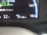 当店は全車『ロングラン保証』付!(1年間、距離無制限 HV車はHV保証付) 別途延長保証もご用意しております♪ ぜひ現車を確認にご来店ください