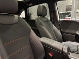 第三者機関による評価点を基準に、4.5点以上の良質車のみを展示しております。お車の品質や状態を特に気にされるお客様は、是非一度当店へお越し下さい。きっとご満足のいくお車が見つかります!