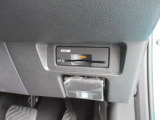 ここにETC付いております。高速道路の料金所もスイスイ♪ ETCカードの申し込みは日産カードがおすすめ!!!「安心」「おトク」「便利」で皆さまのカーライフをサポートする特典満載のカードです。