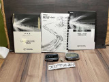 取扱い説明書もしっかり付いてます。中古車ですので、意外とない車も多いんですよ。