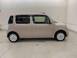 軽自動車、小型車を中心に常時300台展示車を御用意させて頂いております