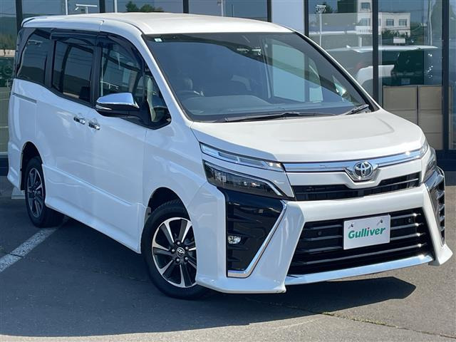 ヴォクシー 2.0 ZS 煌III 4WD 修復歴無し