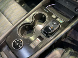 感覚的に使いやすいシフトレバー!電動パーキングにオートブレーキホールドもついています。e-POWERならではのワンペダル操作もできます。