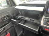 「軽自動車サンライズ♪」のテレビCMでおなじみの軽 届出済 未使用車専門店 です!