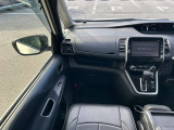 在庫車両に関してはお客様により良いものをご提供する為に品質に拘って仕入れを行っております。各お車の状態はそれぞれですのでご商談時に当店スタッフがご説明させて頂きますのでご安心くださいませ。