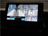◆マルチビューカメラシステム◆運転席から見づらい前後左右を、ナビ画面の映像で確認。見通しの悪い交差点や狭い道でのすれ違い、駐車などをサポートします。