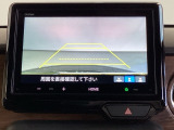 便利な3ビュー切り替え、ガイド線表示付きのバックカメラです。後退時、後方の視界をサポートします