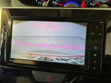 【バックモニター】駐車には欠かせないバックカメラを装備!カラーで後方をモニタリング。安全でゆとりのある駐車をサポートします。