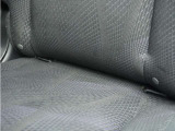 ◆ISOFIX◆シートベルトいらずでチャイルドシートと固定金具を連結するだけでガッチリ固定できます。