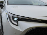 今や主流となってきました「LEDヘッドランプ」。消費電力も少なく、エコ走行に貢献します。コレが付いているだけで、優越感に浸れますよね。HIDに負けないくらい明るく安全です。