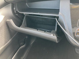 販売・買取・整備・保険・アフターケアまで、カーライフに必要なすべてをトータルサポート。車に関することを一括してお任せできるため、長く快適なカーライフをサポートさせていただきます。
