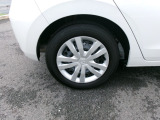 車体にぴったりの純正ホイールです。