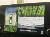 【マルチアラウンドモニター】専用のカメラにより、上から見下ろしたような視点で360度クルマの周囲を確認することができます☆死角部分も確認しやすく、狭い場所での切り返しや駐車もスムーズに行えます。