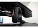 自動防眩機能を備えたルームミラー。ETC車載器を搭載しておりスタイリッシュかつ機能性を兼ね備えております。まずは、お電話等でお気軽にお問い合わせくださいませ。 0078-6002-582225 BPS姫里へ