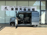 【ドア】開口、大きなドア開口で乗り降りも楽々です!