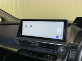 ディスプレイオーディオを装備。スマホとクルマをつなぐことで、これまでのナビに加えて、いろんなサービスが楽しめます。