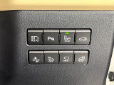 【パワーバックドア】スマートキーや運転席のボタンを押すだけでリアゲートが自動で開閉します!荷物を持っている時や、高い位置にあるバックドアを閉める際に便利な機能です♪