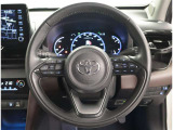 ハンドルから手を放さずに操作出来ますので、安全運転にもつながりますね