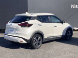 プライバシ-ガラスが装備されています。外を見るときは気にならずに、後方車両から車内が見えにくい設計です。