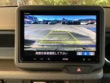 バックも安心のバックカメラ付いています。バックカメラがあると、いつでも安全にバックできますね。死角も減ります。