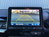 バックでの車庫入れも安心です! リアカメラが付いているバックモニター付のナビを装備しております。操作線もついており距離感も画面から確認できます。