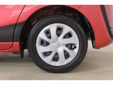 純正15インチスチールホイルでフルキャップです。タイヤサイズは185/60R15になります♪