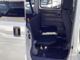 お車をお探しのお客様、ご購入までの流れや疑問点など一つ一つ丁寧にご説明させていただきます。 お客様にご納得頂ける一台を一緒にお探しさせて頂ますので、当店へ是非お越しください!