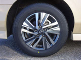 【タイヤ】 【純正16インチアルミホイール】《205/65R16》専用のアルミなのでお車のイメージぴったりですね!