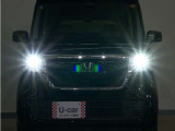 LEDヘッドライト(オートハイビーム機能付)が搭載されており、遠くまで明るく均一に照らし、高速道路等での安心感が向上しております。
