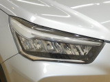 ロッキー 1.0 プレミアム 4WD 