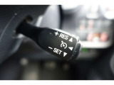 【クル-ズコントロ-ル】・・・高速道路などで一定速度でのクルージングが可能。 余分なアクセル操作を減らし、ドライバーの負担を軽減。 燃費の向上にも貢献します。