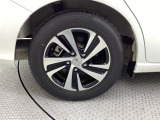 純正アルミホイール☆Honda車にぴったりなデザインです。