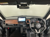 【前方視界】開放的な前方視界!運転がしやすく疲れにくいです♪窓が大きく、見通しがとっても良いおクルマですよ♪