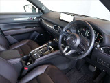 当社買取ワンオーナー車のCX-5が入庫いたしました!ナビやETC、ドライブレコーダーなど装備充実の一台です♪安心のディーラー保証付き!お気軽にお問合せ下さい♪