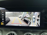 バックカメラにより駐車時の後方確認も楽にできます。