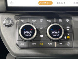 電子制御エアサスペンション 走行中や停車時に車高を上げ下げすることで、多用途性を高めます。乗員の乗り降りの際やトランクに荷物などを積み込むときにも便利です。