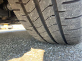 タイヤの接地面です。気になる点は実車でもご確認いただけます。
