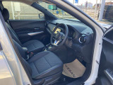 一度ご来店いただき運転席に座ってみてください!シートの座り心地や雰囲気なども感じて頂けます!